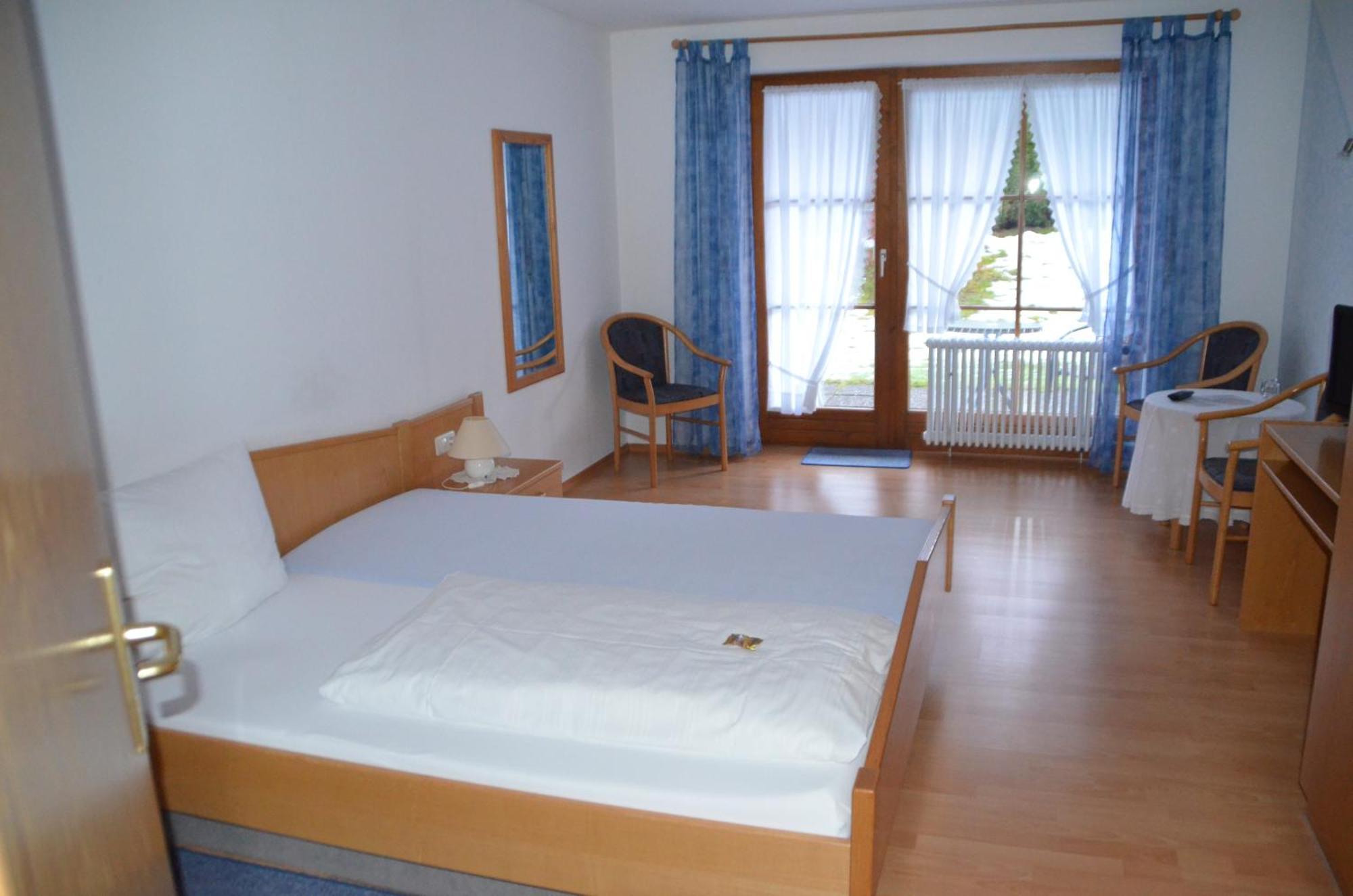 Uebernachtungsmoeglichkeit In Maierhoefen Grunenbach Room photo
